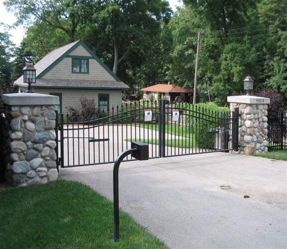 Choosing the Perfect Electric Gate for Your Houston Home